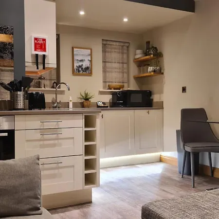 Fox Corner, Ambleside, Romantic Retreat For Two, Dog Friendly, Hot Tub Gospodarstwo wiejskie *