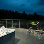 Casa de Campo Fox Corner, Ambleside, Romantic Retreat For Two, Dog Friendly, Hot Tub Ambleside