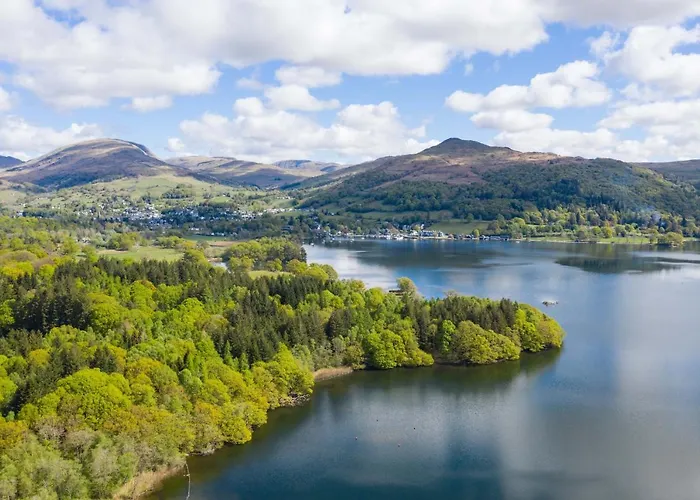 Fox Corner, Ambleside, Romantic Retreat For Two, Dog Friendly, Hot Tub Εξοχικό σπίτι