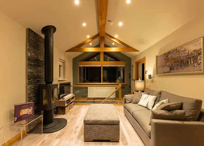 Country house Fox Corner, Ambleside, Romantic Retreat For Two, Dog Friendly, Hot Tub