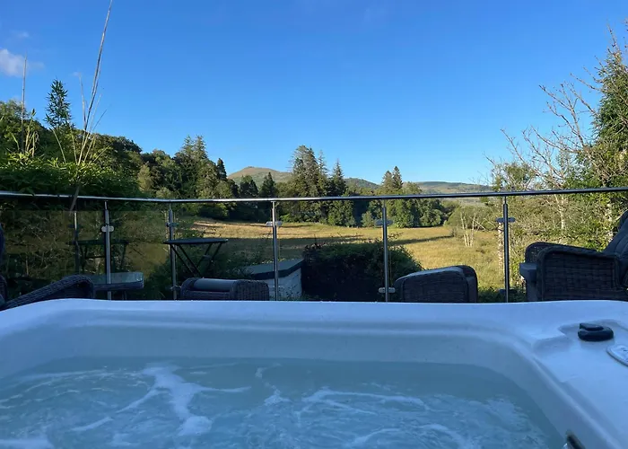 Country house Fox Corner, Ambleside, Romantic Retreat For Two, Dog Friendly, Hot Tub Ambleside