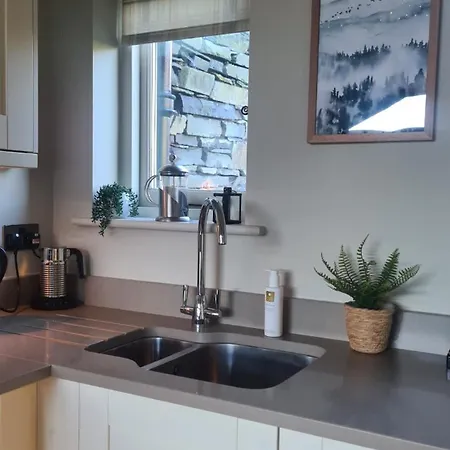 Летний дом Fox Corner, Ambleside, Romantic Retreat For Two, Dog Friendly, Hot Tub